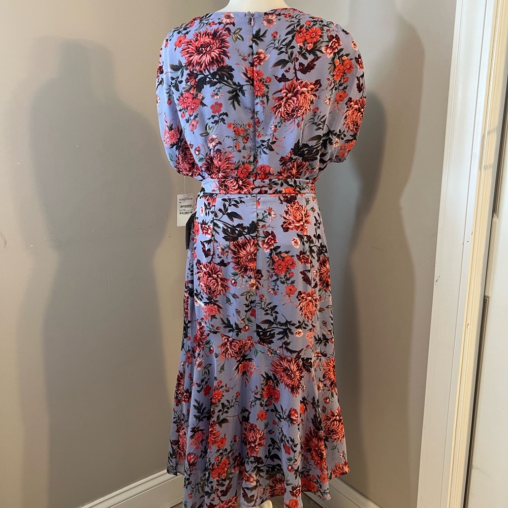 Chelsea28 Blue and Purple Wrap Midi Dress with V-Neck - Picture 9 of 16